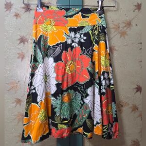 NWT Salaam Flippy  Vibrant Floral A-Line Skirt - Black, Red, Orange Sz XS